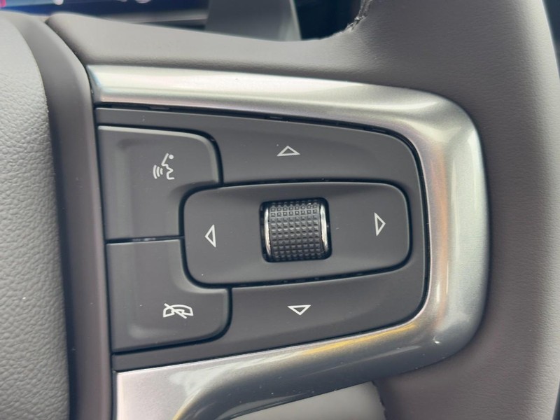 Chevrolet Silverado 1500 Vehicle Image 14