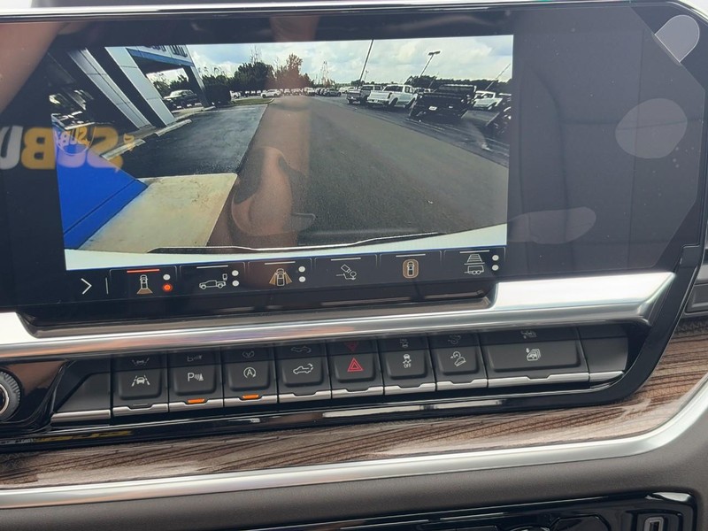 Chevrolet Silverado 1500 Vehicle Image 17
