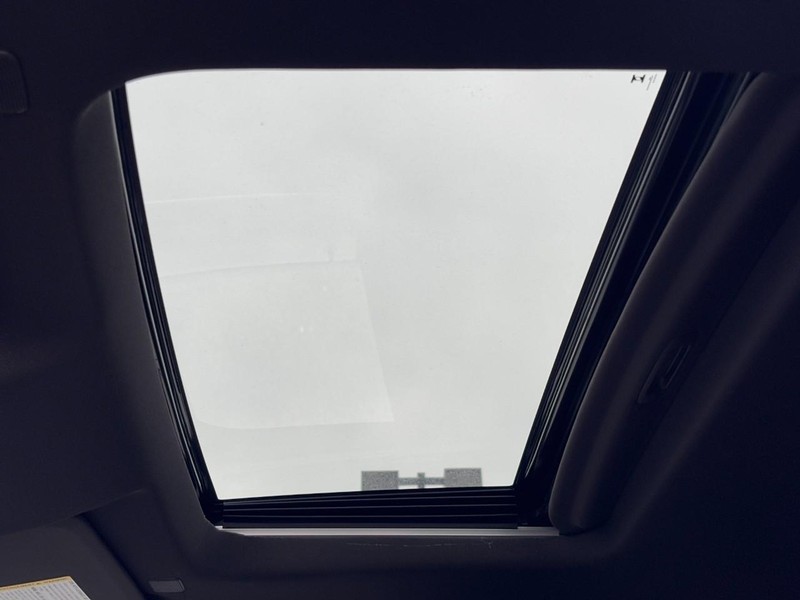 Chevrolet Silverado 1500 Vehicle Image 22