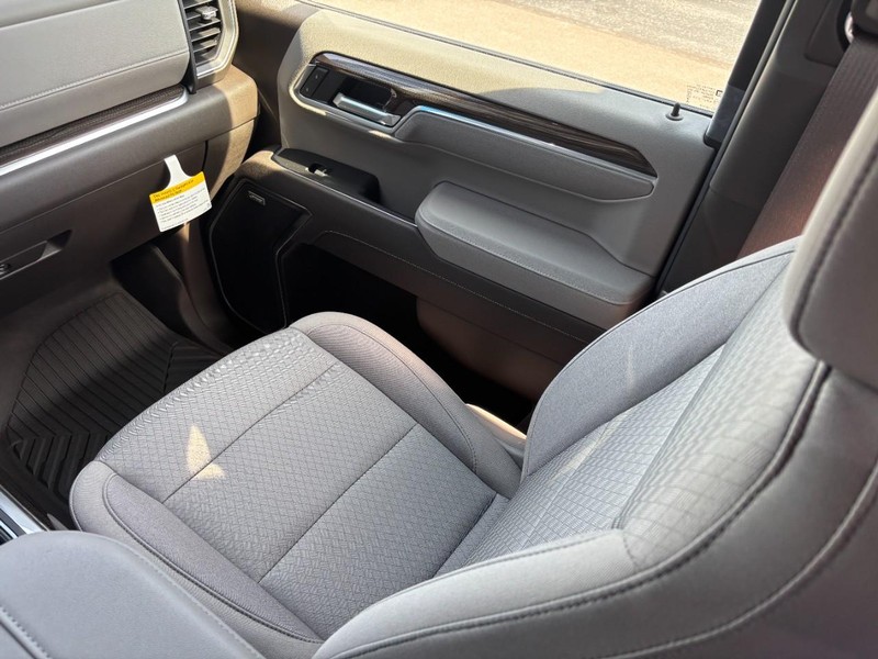 Chevrolet Silverado 1500 Vehicle Image 11