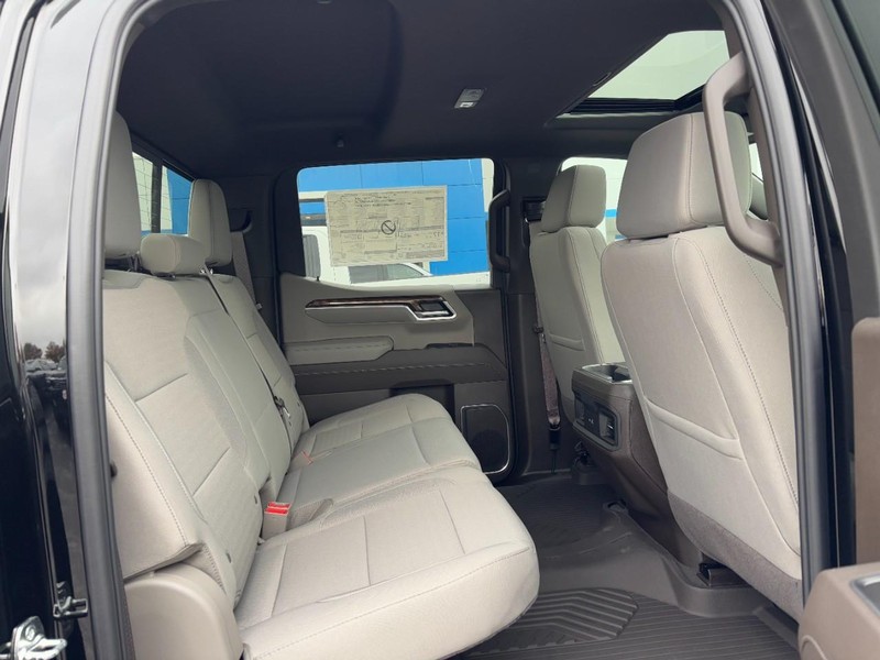 Chevrolet Silverado 1500 Vehicle Image 05