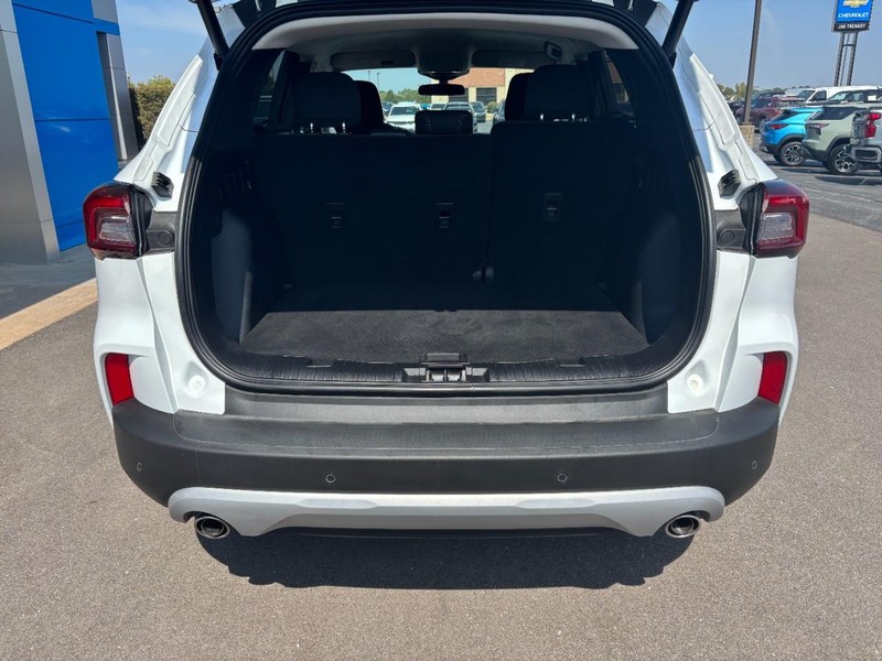 Ford Escape Vehicle Image 04