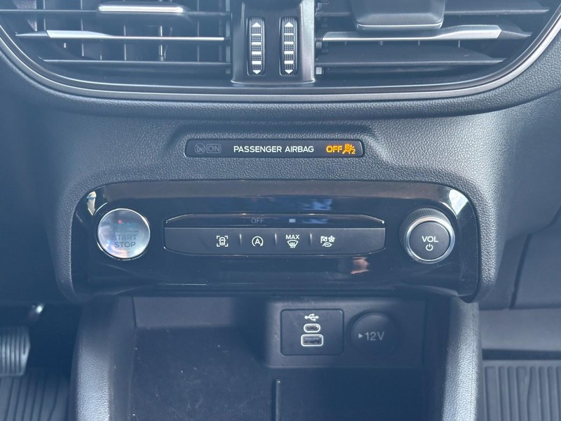 Ford Escape Vehicle Image 14