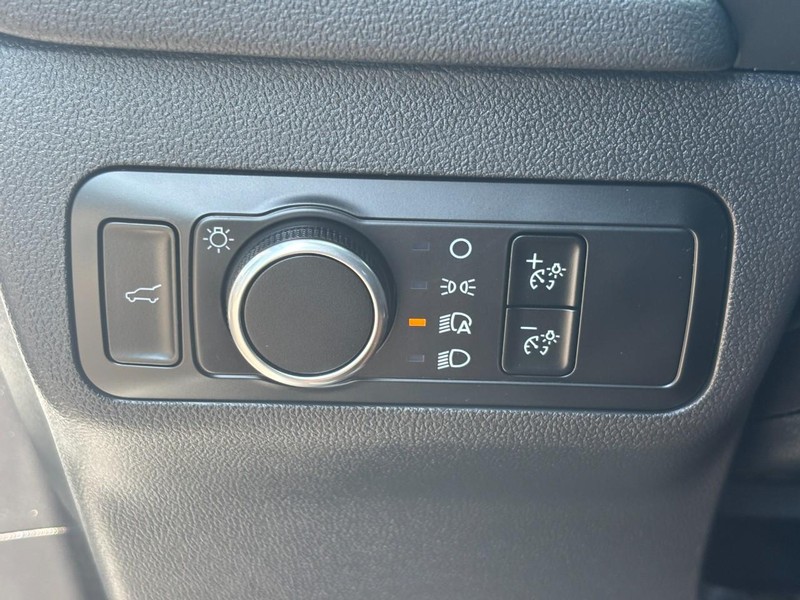 Ford Escape Vehicle Image 16
