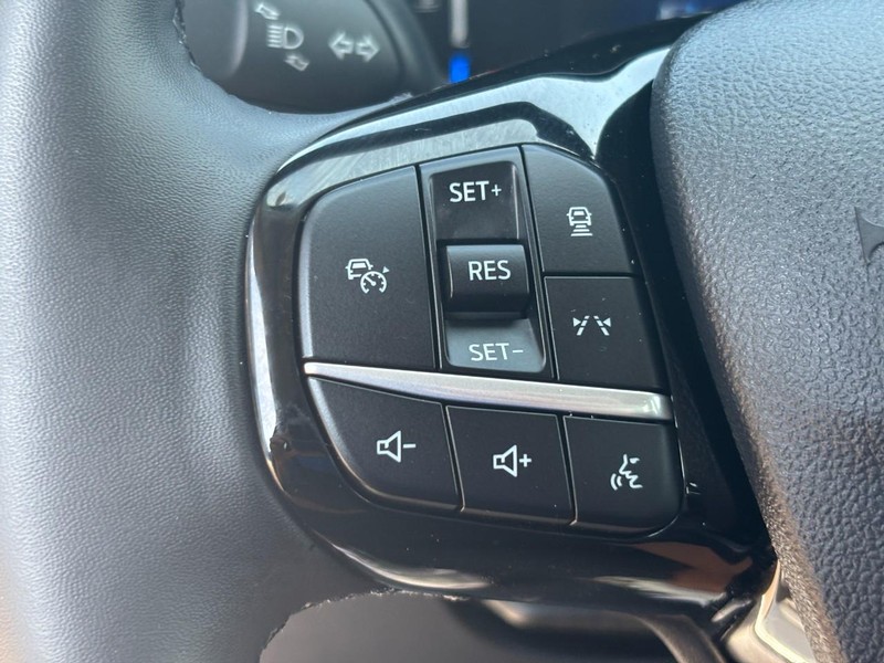 Ford Escape Vehicle Image 17