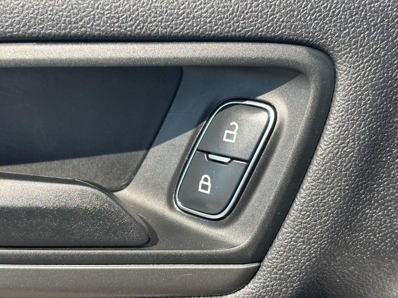 Ford Escape Vehicle Image 25