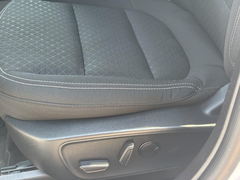 Ford Escape Vehicle Image 26