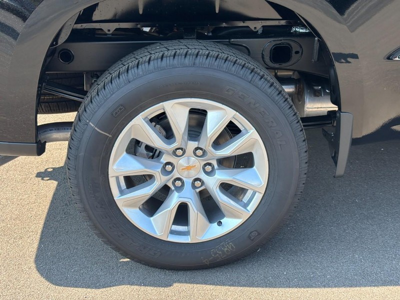 Chevrolet Silverado 1500 Vehicle Image 05