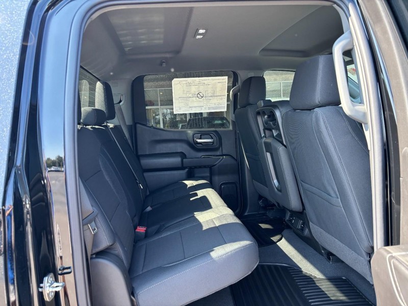 Chevrolet Silverado 1500 Vehicle Image 06