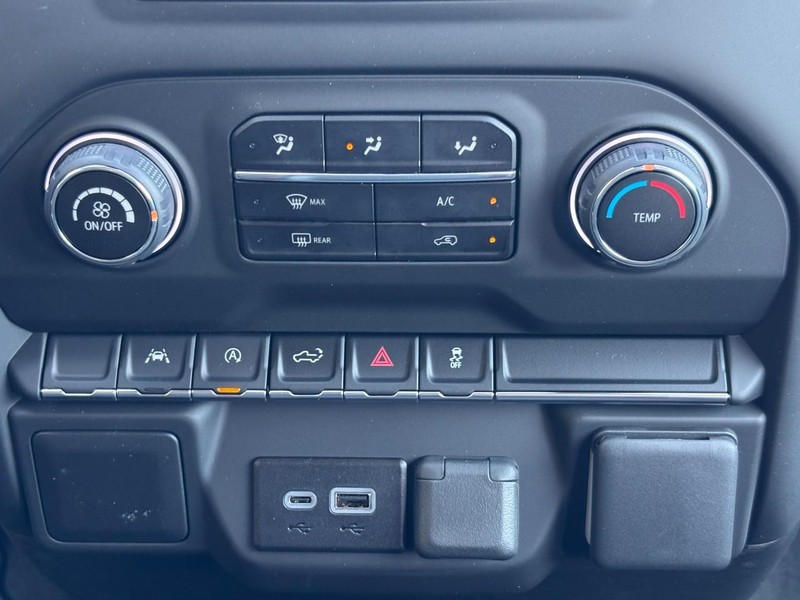 Chevrolet Silverado 1500 Vehicle Image 11