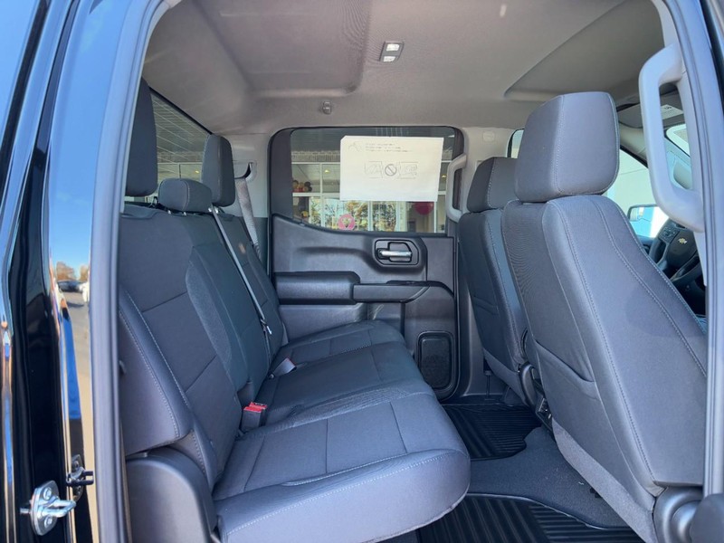 Chevrolet Silverado 1500 Vehicle Image 05