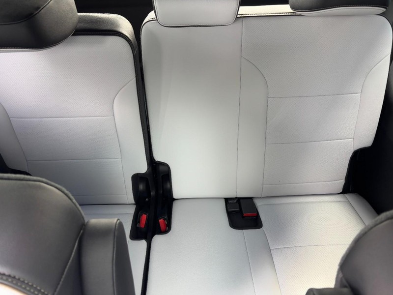 Chevrolet Traverse Vehicle Image 06