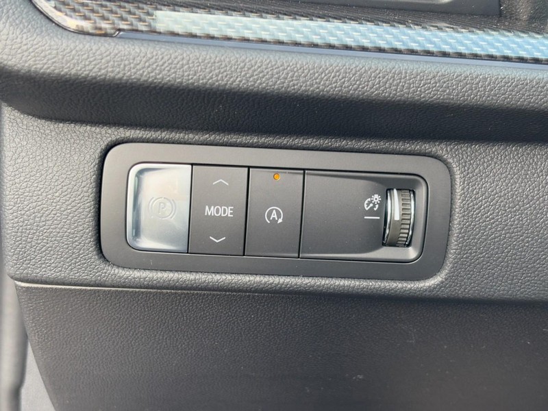 Chevrolet Traverse Vehicle Image 12