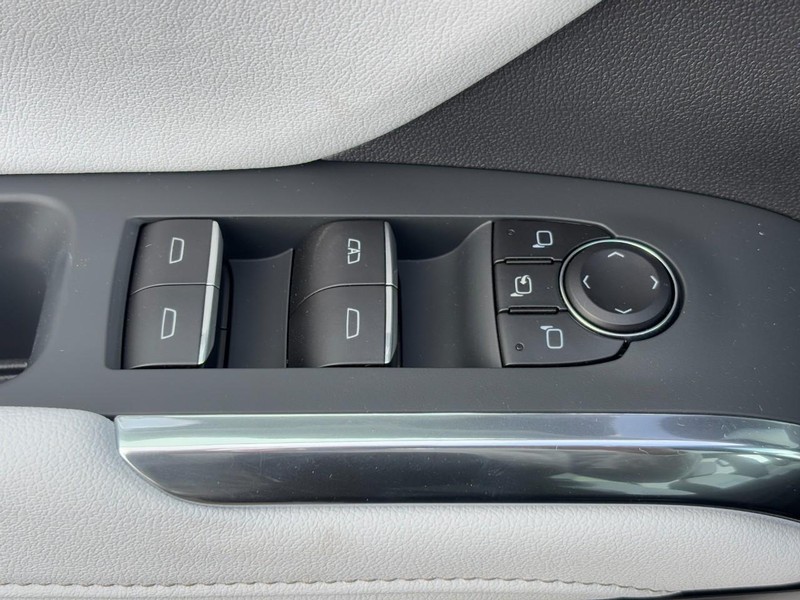 Chevrolet Traverse Vehicle Image 20