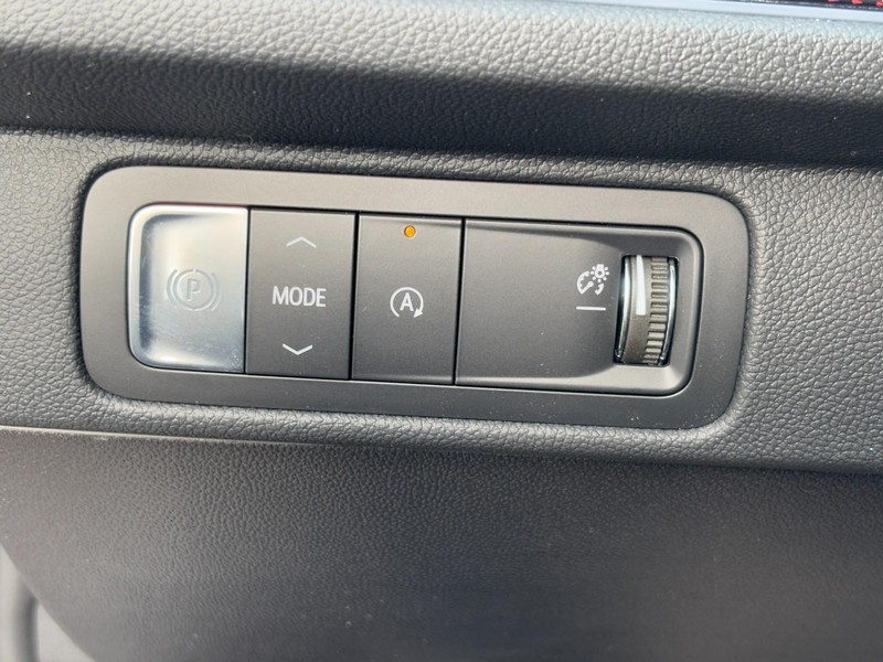 Chevrolet Traverse Vehicle Image 12