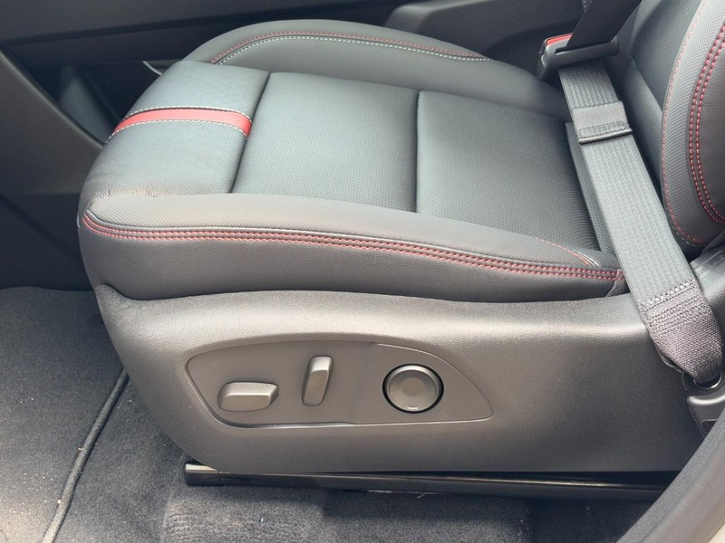 Chevrolet Traverse Vehicle Image 22