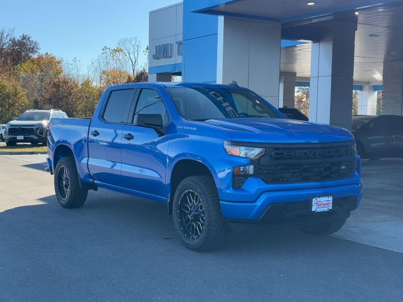 Chevrolet Silverado 1500 Vehicle Image 02