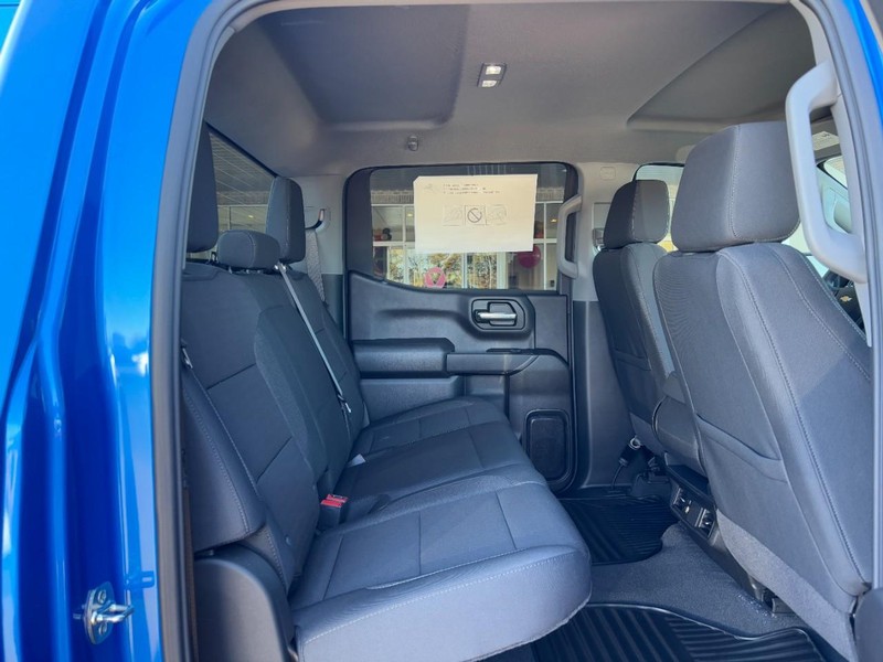 Chevrolet Silverado 1500 Vehicle Image 05