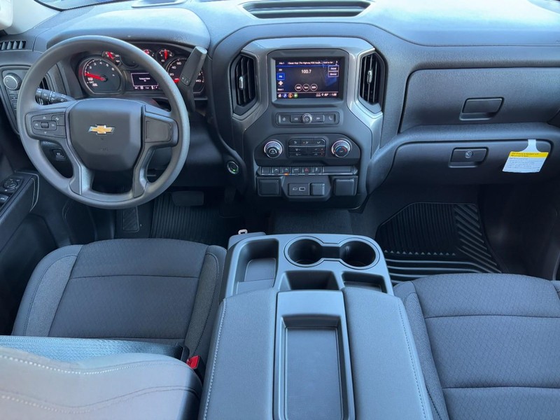 Chevrolet Silverado 1500 Vehicle Image 06