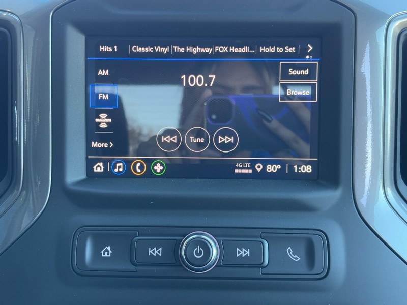 Chevrolet Silverado 1500 Vehicle Image 08