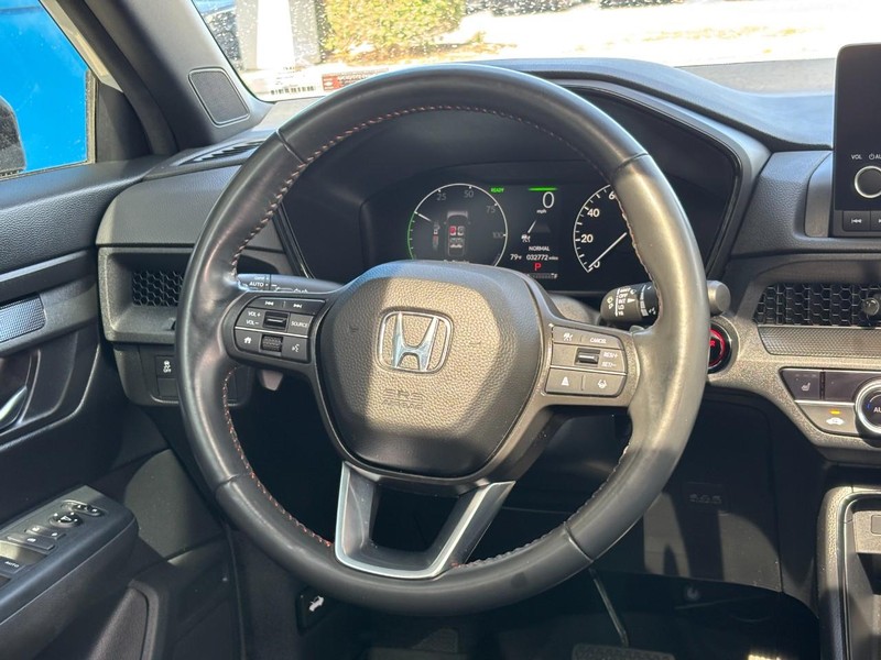 Honda CR-V Hybrid Vehicle Image 12