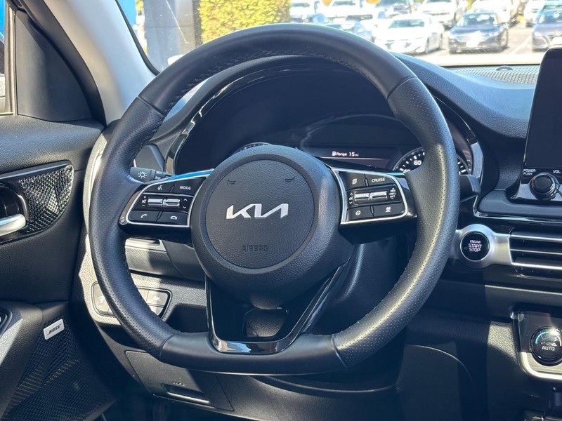 Kia Seltos Vehicle Image 12