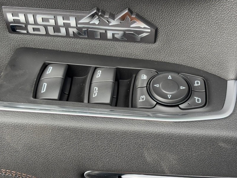 Chevrolet Silverado 1500 Vehicle Image 20