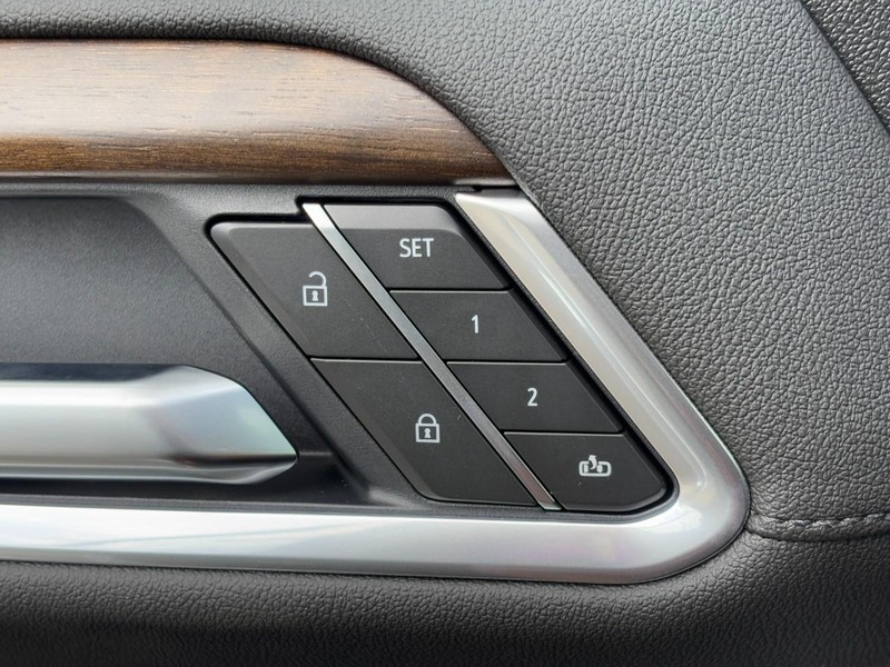 Chevrolet Silverado 1500 Vehicle Image 21