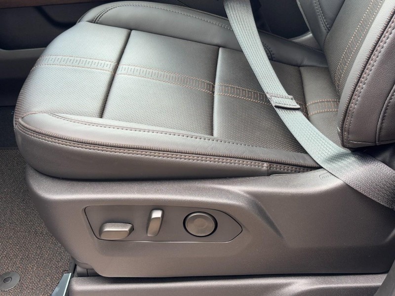 Chevrolet Silverado 1500 Vehicle Image 22