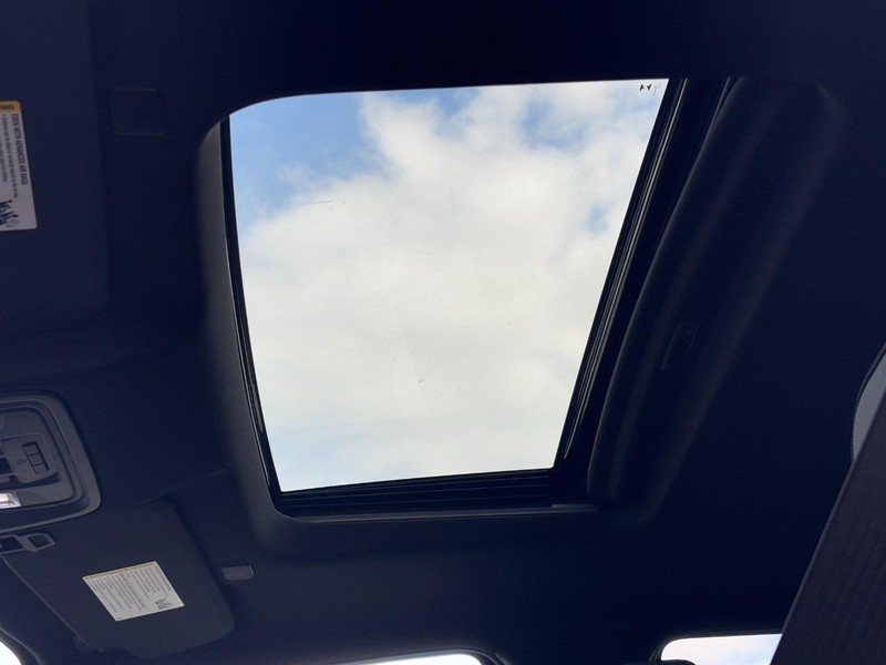 Chevrolet Silverado 1500 Vehicle Image 23