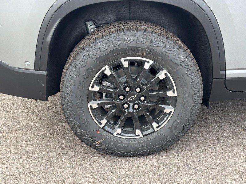 Chevrolet Traverse Vehicle Image 04