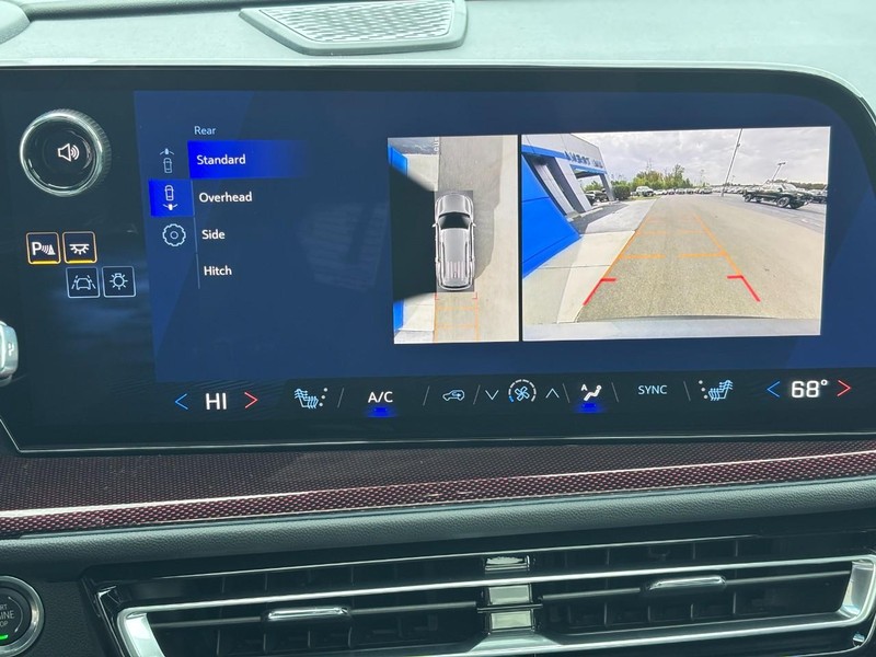 Chevrolet Traverse Vehicle Image 18