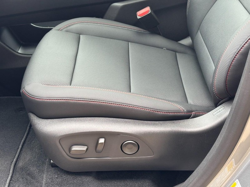 Chevrolet Traverse Vehicle Image 23