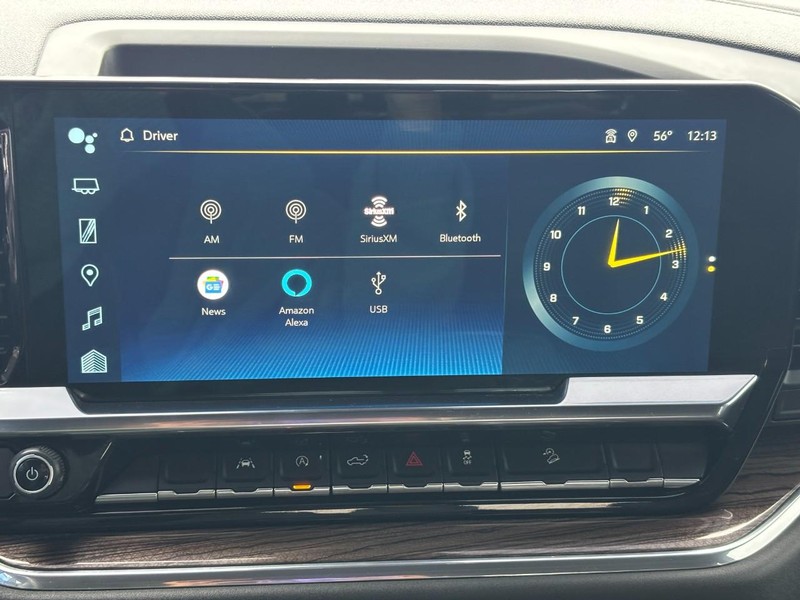 Chevrolet Silverado 1500 Vehicle Full-screen Gallery Image 20