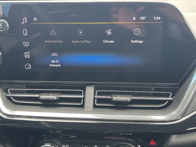 Chevrolet Trax Vehicle Image 08