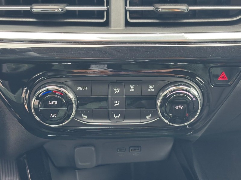 Chevrolet Trax Vehicle Image 17