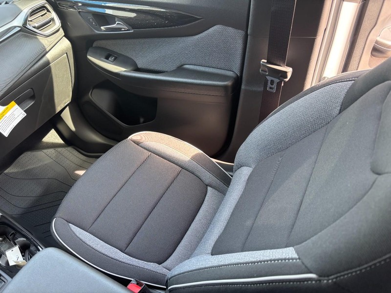 Chevrolet TrailBlazer Vehicle Image 10