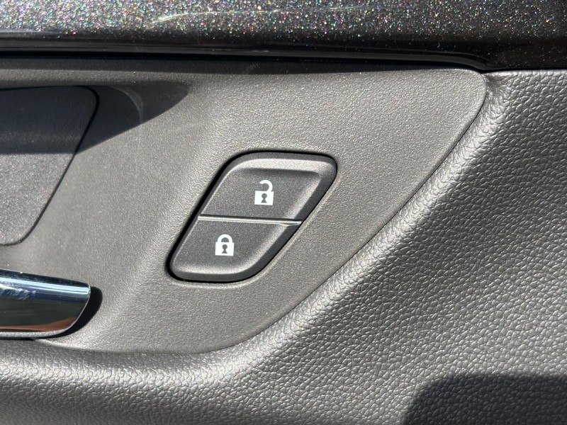 Chevrolet TrailBlazer Vehicle Image 19