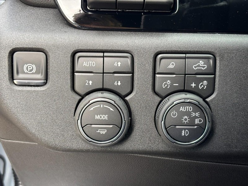 Chevrolet Silverado 1500 Vehicle Image 11