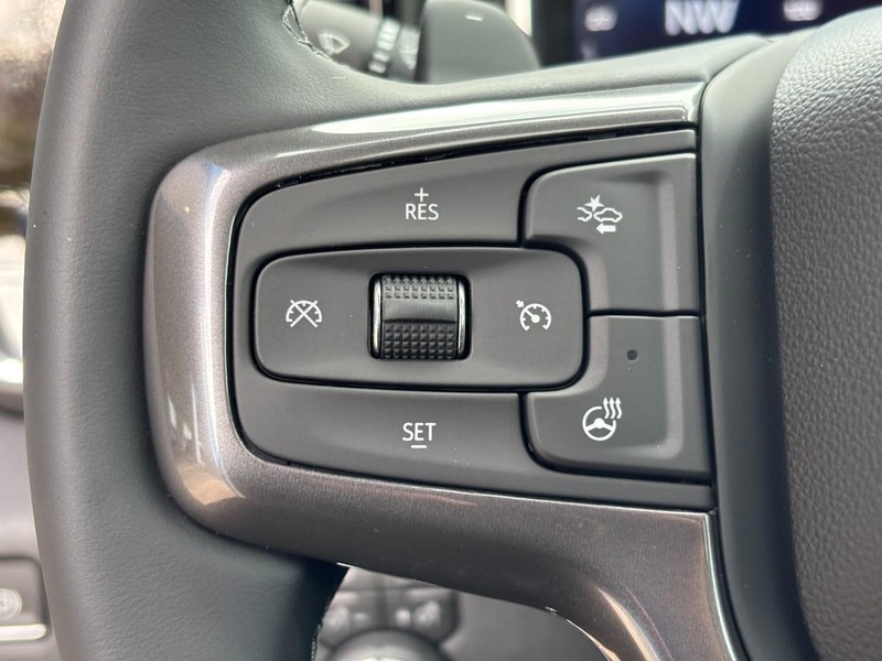 Chevrolet Silverado 1500 Vehicle Image 12