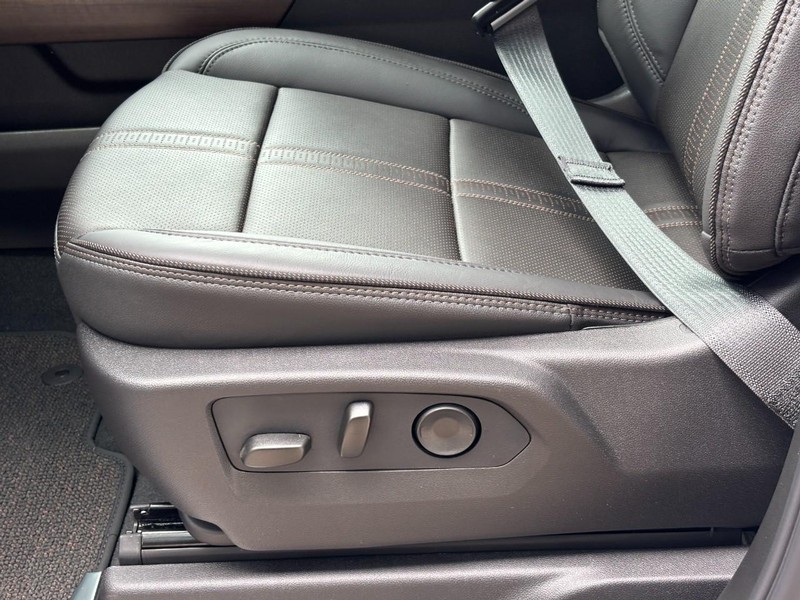 Chevrolet Silverado 1500 Vehicle Image 21