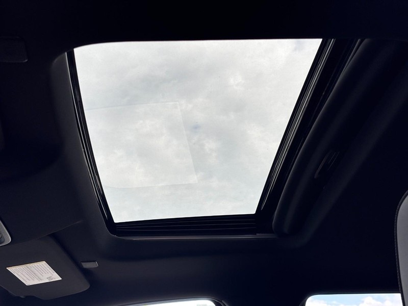 Chevrolet Silverado 1500 Vehicle Image 22