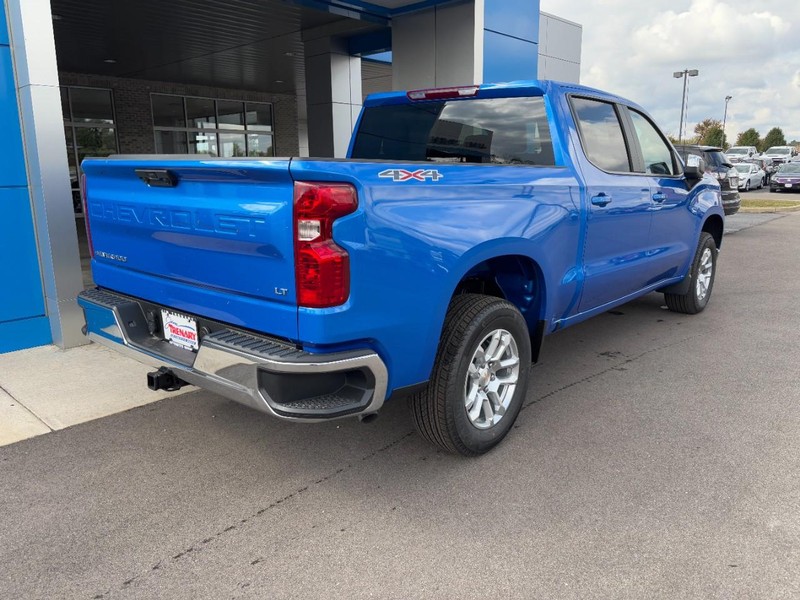 Chevrolet Silverado 1500 Vehicle Image 03
