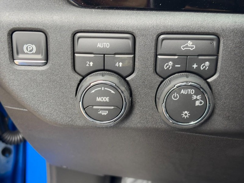 Chevrolet Silverado 1500 Vehicle Image 11