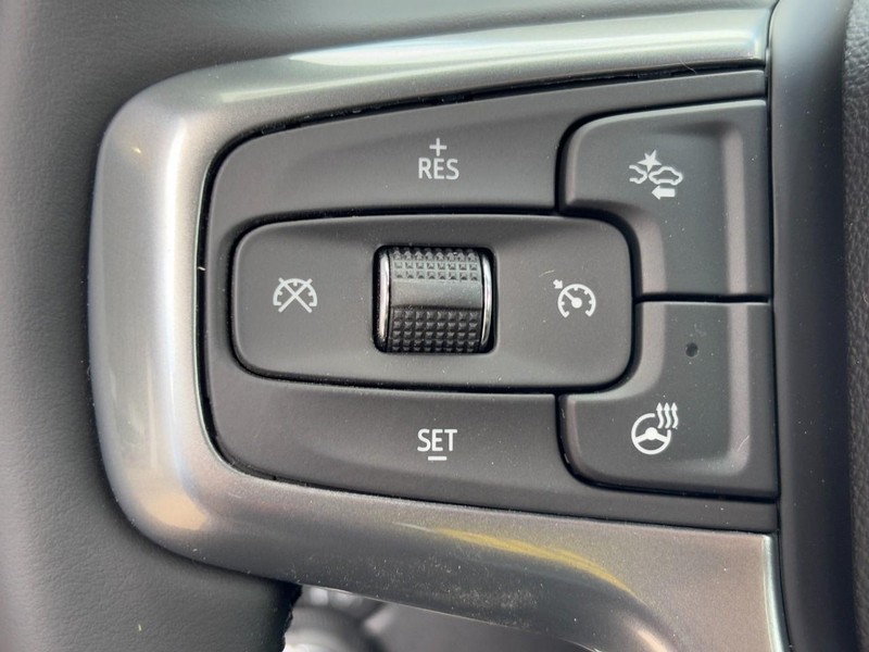 Chevrolet Silverado 1500 Vehicle Image 12