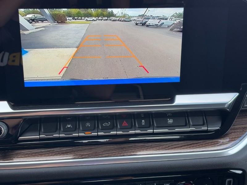 Chevrolet Silverado 1500 Vehicle Image 16