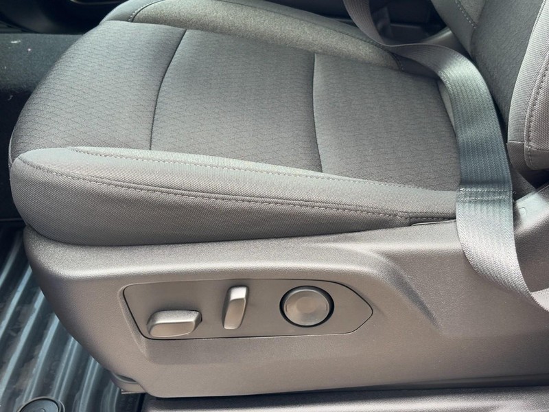 Chevrolet Silverado 1500 Vehicle Image 21