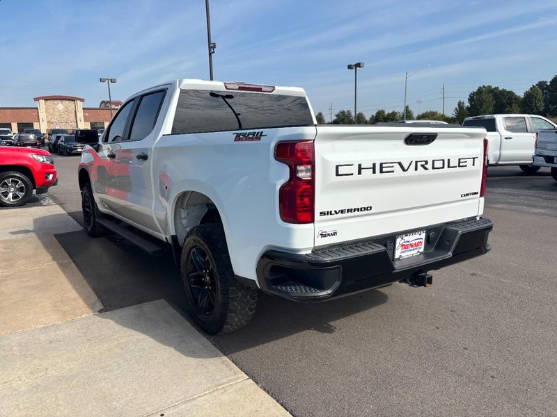 Chevrolet Silverado 1500 Vehicle Full-screen Gallery Image 06
