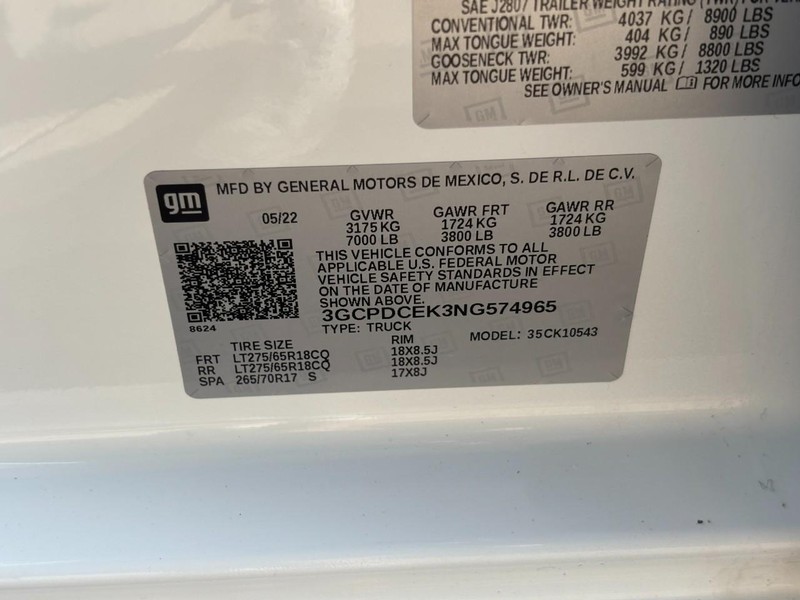 Chevrolet Silverado 1500 Vehicle Full-screen Gallery Image 25