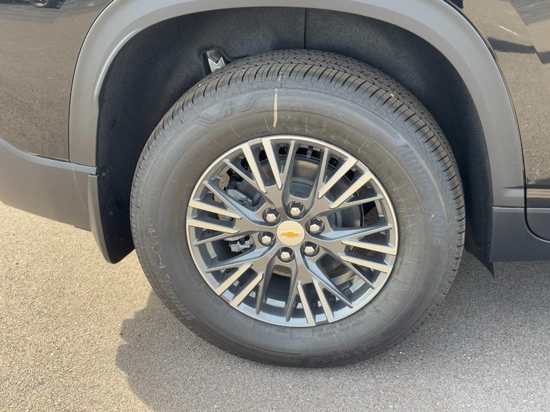 Chevrolet Traverse Vehicle Image 04